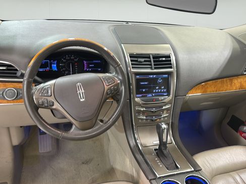 Used 2013 Lincoln MKX FWD image 20