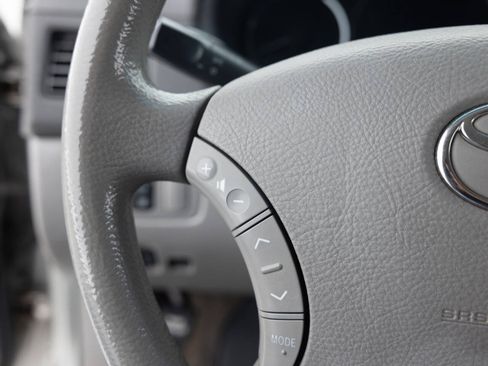 Used 2007 Toyota Sienna LE FWD image 34