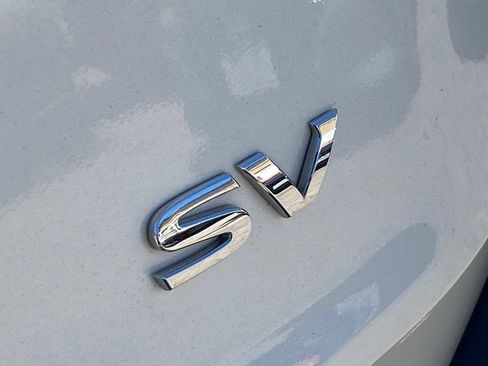 Certified 2023 Nissan Rogue SV FWD image 5
