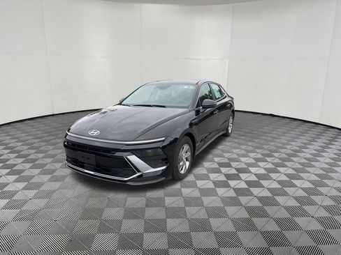 Used 2026 Hyundai Sonata SE FWD image 6