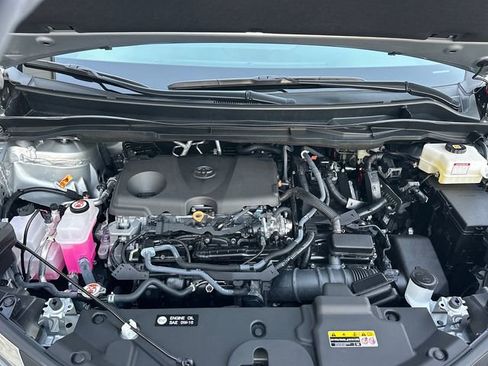 Used 2025 Toyota Sienna XLE image 25