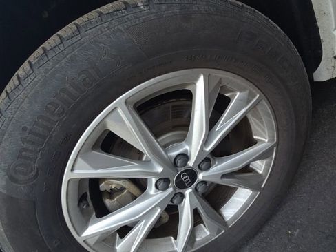 Used 2025 Audi Q3 2.0T Premium image 18