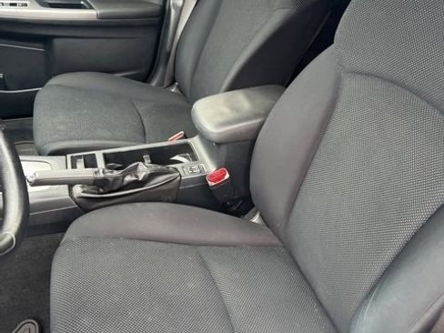 Used 2016 Subaru Impreza 2.0i Premium image 11