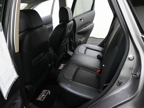 Used 2011 Nissan Rogue SV w/ SL Pkg image 22