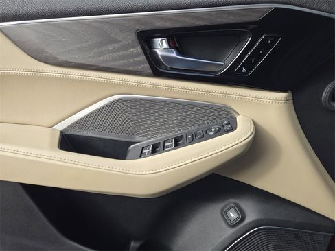 Used 2023 Acura MDX SH-AWD w/ Advance Package image 24