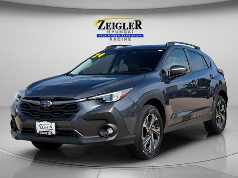 Used 2024 Subaru Crosstrek 2.0i Premium AWD/4WD image 3