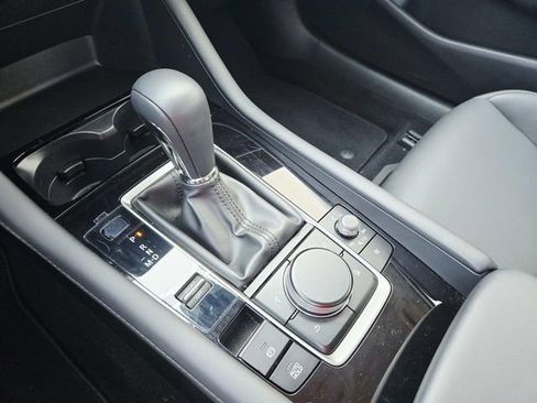 Used 2025 MAZDA MAZDA3 s image 24