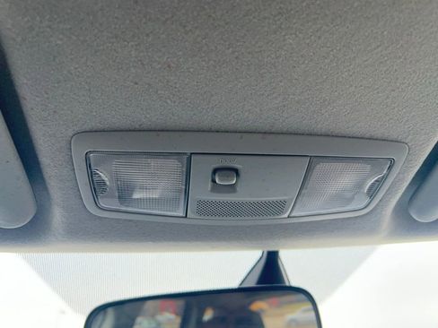 Used 2010 Mitsubishi Outlander XLS image 27