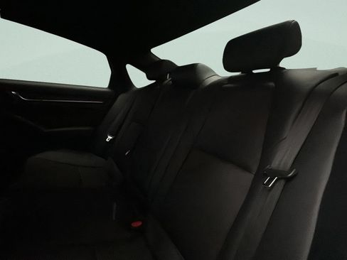 Used 2019 Honda Accord Sport image 12