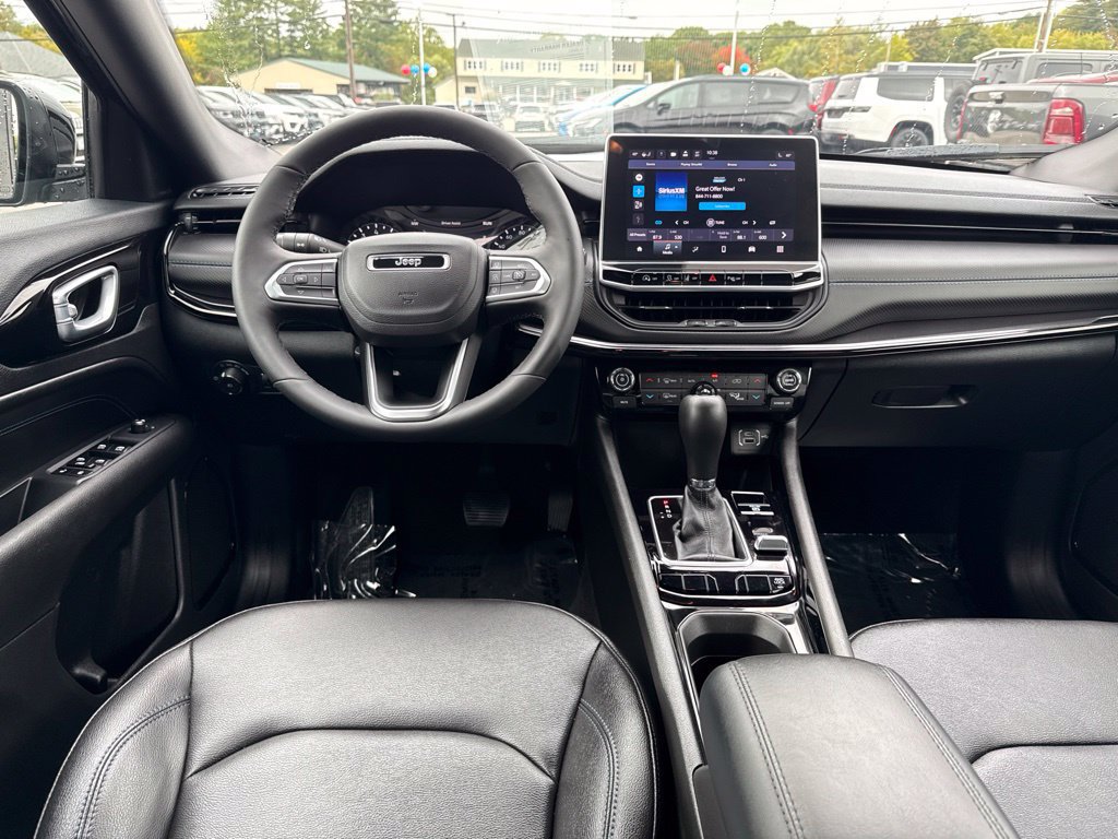 Certified 2026 Jeep Compass Limited AWD/4WD image 19