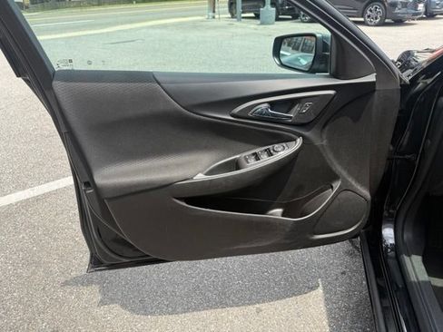 Used 2023 Chevrolet Malibu LT FWD image 36