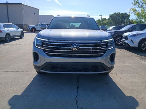 New 2026 Volkswagen Atlas SE FWD image 8