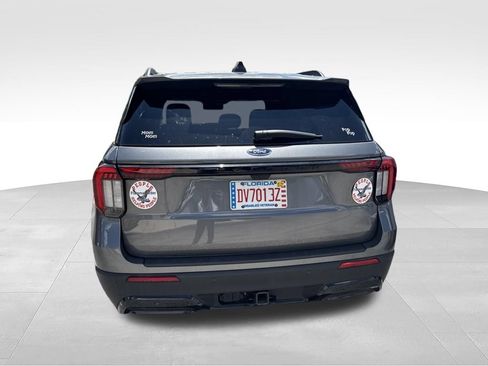 Used 2025 Ford Explorer ST-Line w/ Premium Package RWD image 7