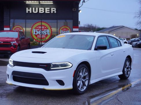 Used 2023 Dodge Charger GT image 3