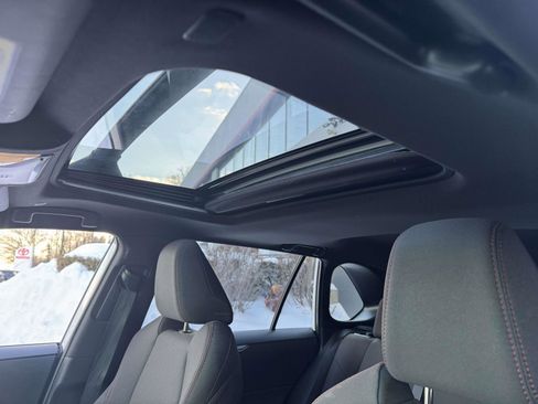 Used 2023 Toyota RAV4 SE image 19