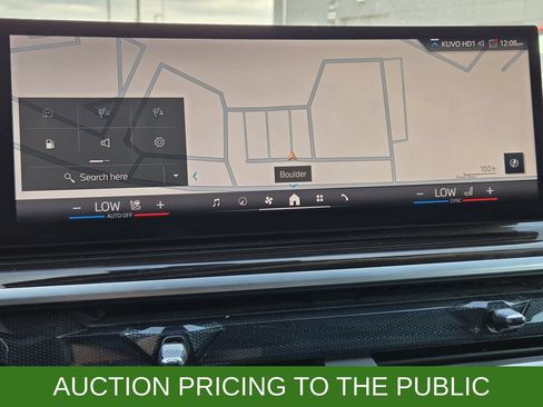 Used 2025 BMW X5 xDrive50e AWD/4WD image 18