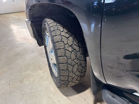 Used 2015 Toyota Tundra 1794 Edition image 3