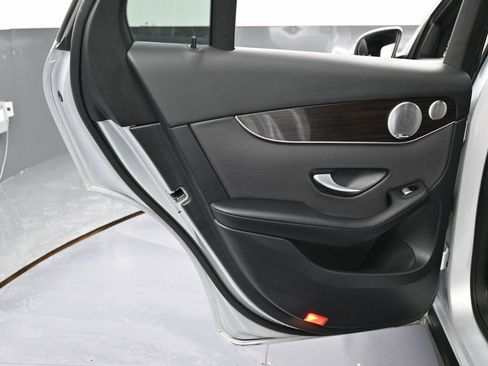 Used 2020 Mercedes-Benz GLC 350e GLC 350e image 43