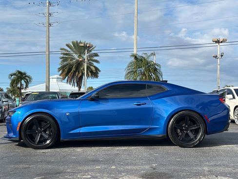 Used 2018 Chevrolet Camaro SS image 2