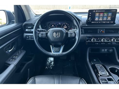 Used 2024 Honda Pilot Elite image 16
