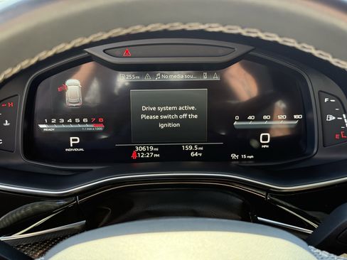 Used 2023 Audi SQ8 Prestige w/ Prestige Package image 18