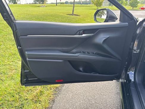 Used 2020 Toyota Camry SE AWD/4WD image 22