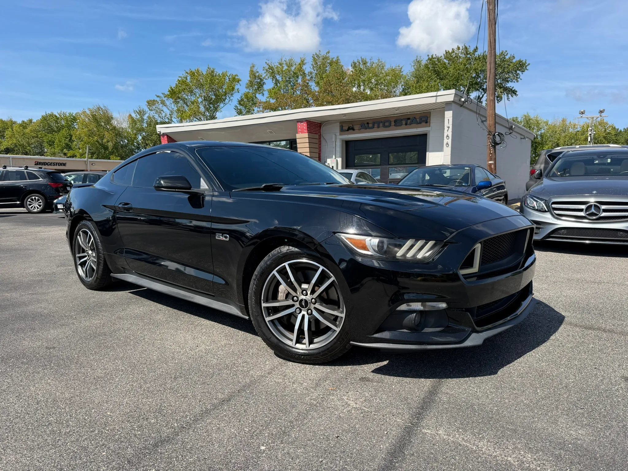 Used 2015 Ford Mustang GT RWD image 1
