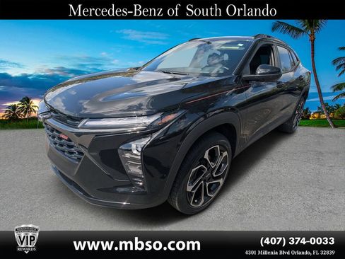 Used 2025 Chevrolet Trax RS w/ Driver Confidence Package FWD image 18