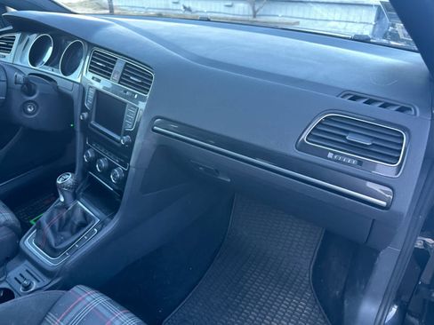 Used 2016 Volkswagen GTI S image 11