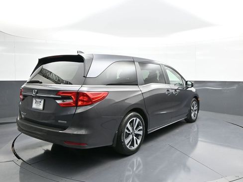 Certified 2022 Honda Odyssey Touring image 6