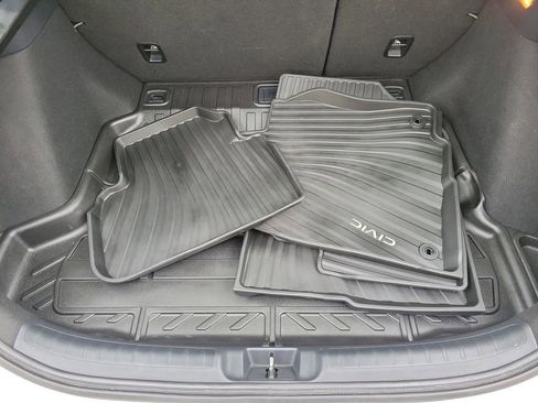 Used 2023 Honda Civic Sport image 9