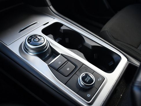 Used 2023 Ford Explorer XLT w/ Class IV Trailer Tow Package image 33