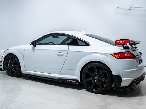 Used 2018 Audi TT RS w/ Dynamic Plus Package image 2