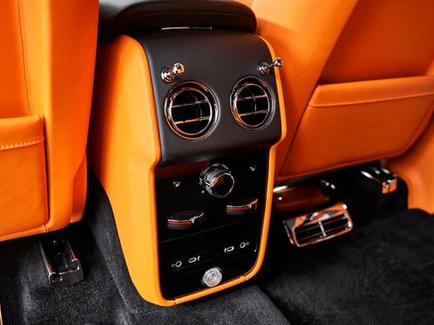 Used 2025 Rolls-Royce Cullinan AWD/4WD image 63