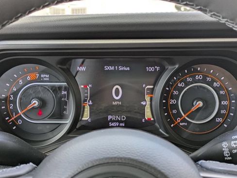 Certified 2026 Jeep Wrangler Unlimited Rubicon AWD/4WD image 21