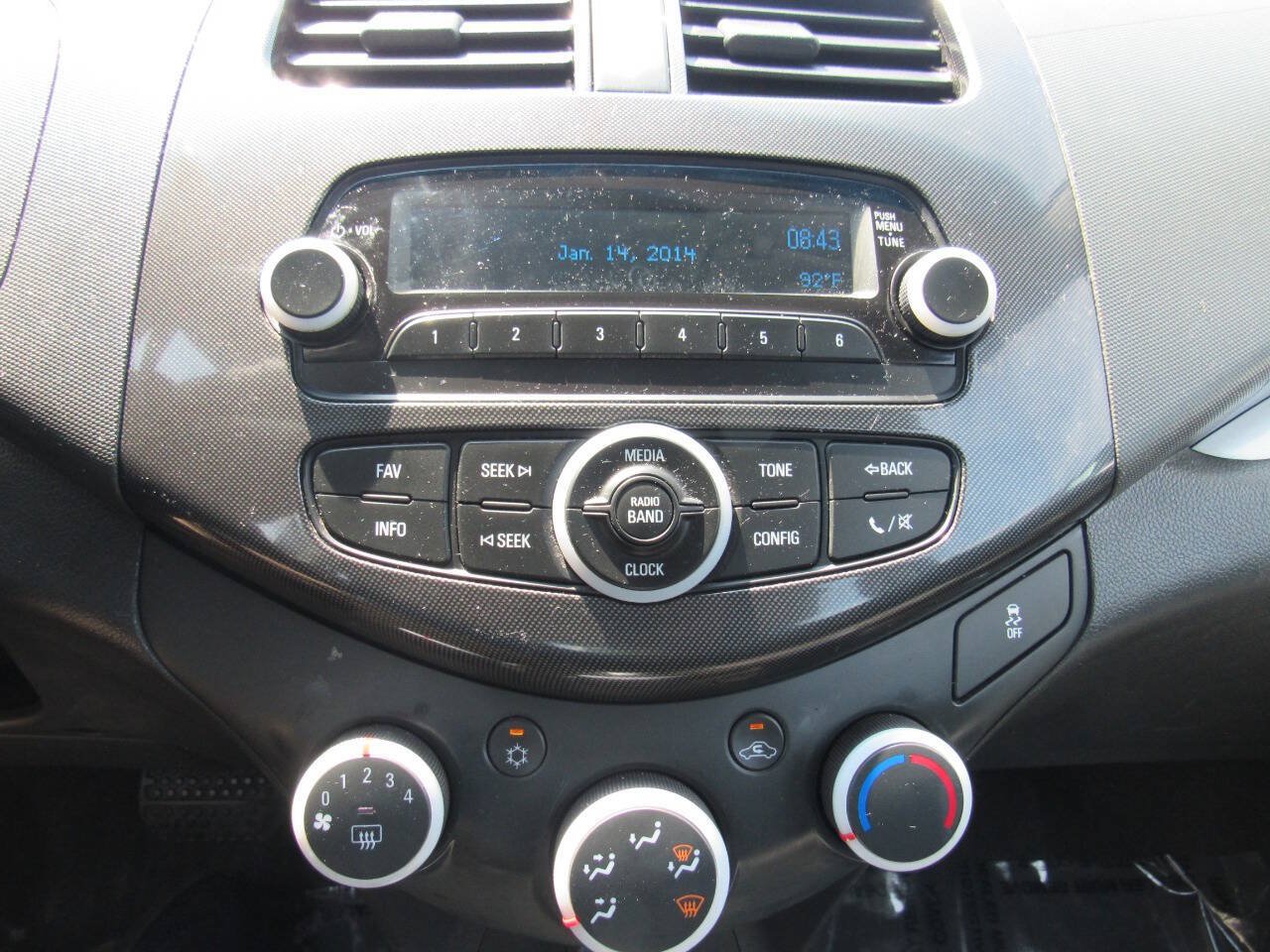 Used 2015 Chevrolet Spark LS FWD image 40