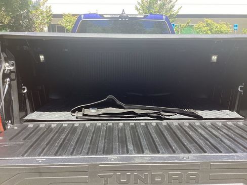 Used 2024 Toyota Tundra Platinum AWD/4WD image 9