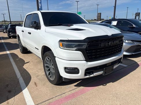 Used 2025 RAM 1500 Limited AWD/4WD image 3
