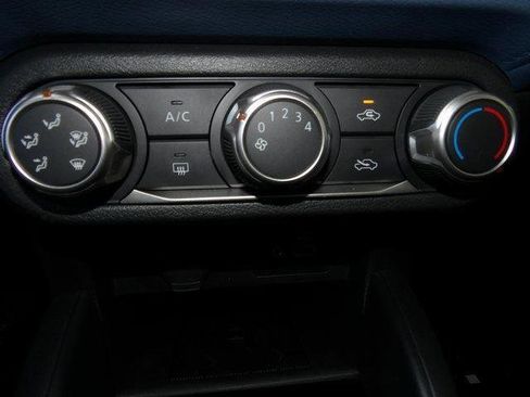 Used 2025 Nissan Versa SV w/ Trunk Package image 18