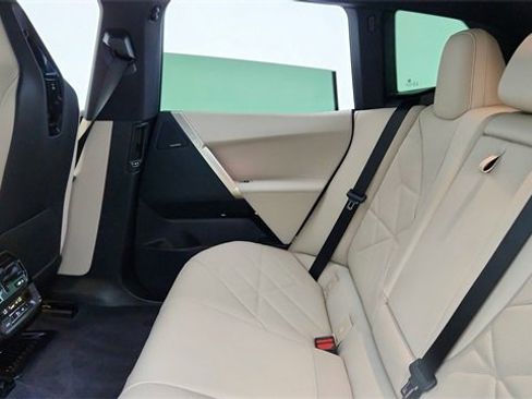 Used 2024 BMW iX xDrive50 w/ Premium Package image 29