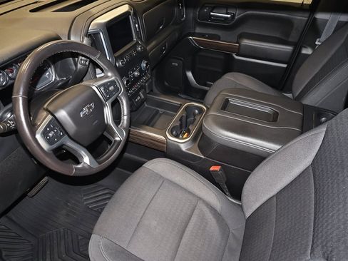 Used 2020 Chevrolet Silverado 1500 LT Trail Boss image 30