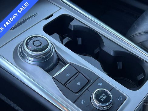 Used 2022 Ford Explorer Platinum w/ Equipment Group 601A image 23