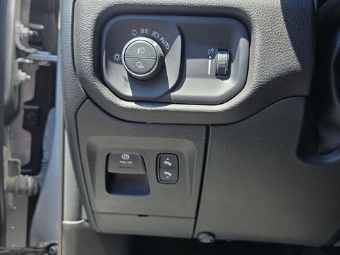 Used 2024 RAM 1500 Big Horn RWD image 25