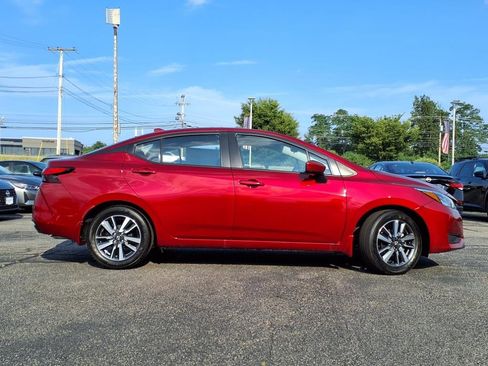 New 2025 Nissan Versa SV w/ Trunk Package image 2