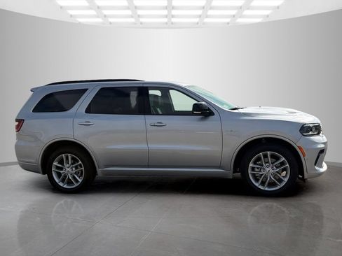 Used 2025 Dodge Durango R/T AWD/4WD image 2
