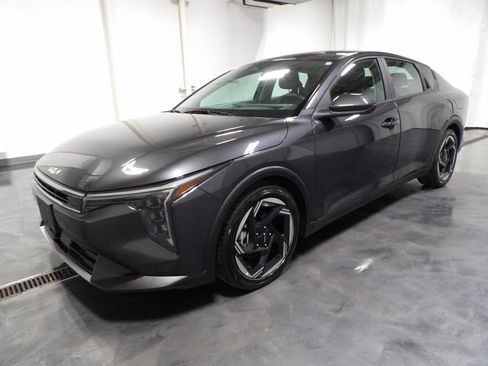 Used 2025 Kia K4 EX FWD image 4