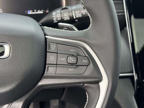 New 2026 Jeep Grand Cherokee Laredo X AWD/4WD image 9