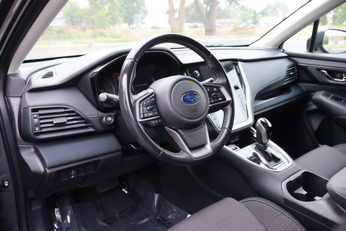 Used 2023 Subaru Outback Premium AWD/4WD image 15