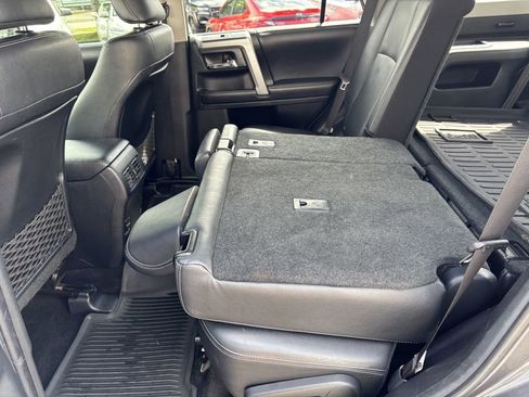 Used 2018 Toyota 4Runner Limited AWD/4WD image 25