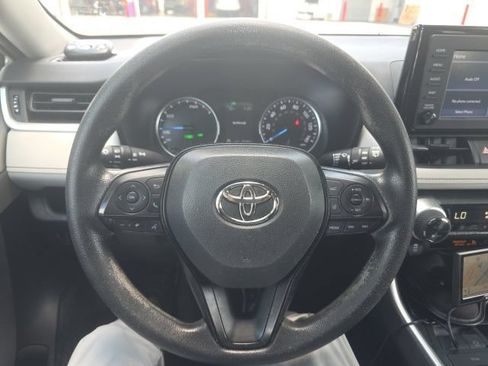 Used 2019 Toyota RAV4 XLE AWD/4WD image 13